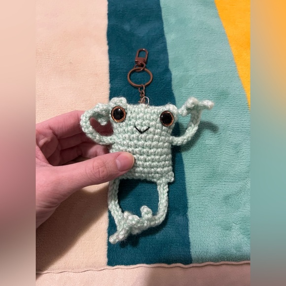Mini Leggy Frog Keychain/Bag Charm 🐸 - Picture 8 of 8